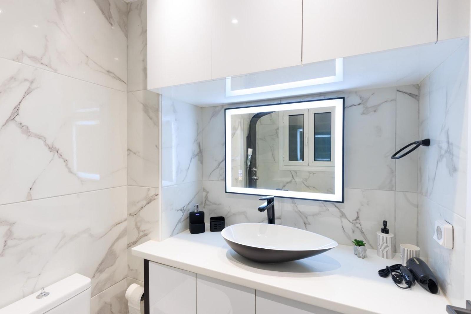 Aiolos Luxury Apartment Under Acropolis In Plaka 아테네 외부 사진